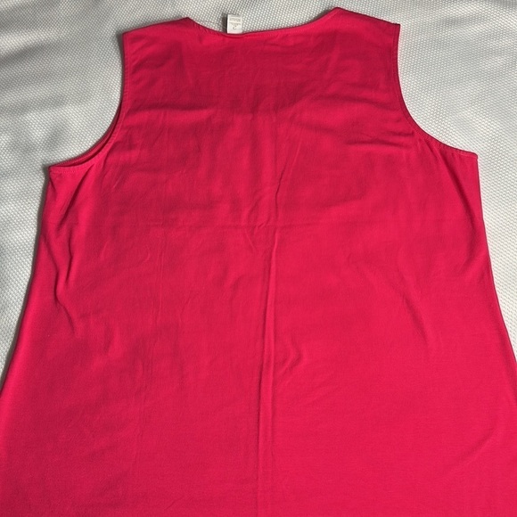 ~3 for $20~ Weekends by Chico’s hot pink metal stud tank top - Picture 4 of 4